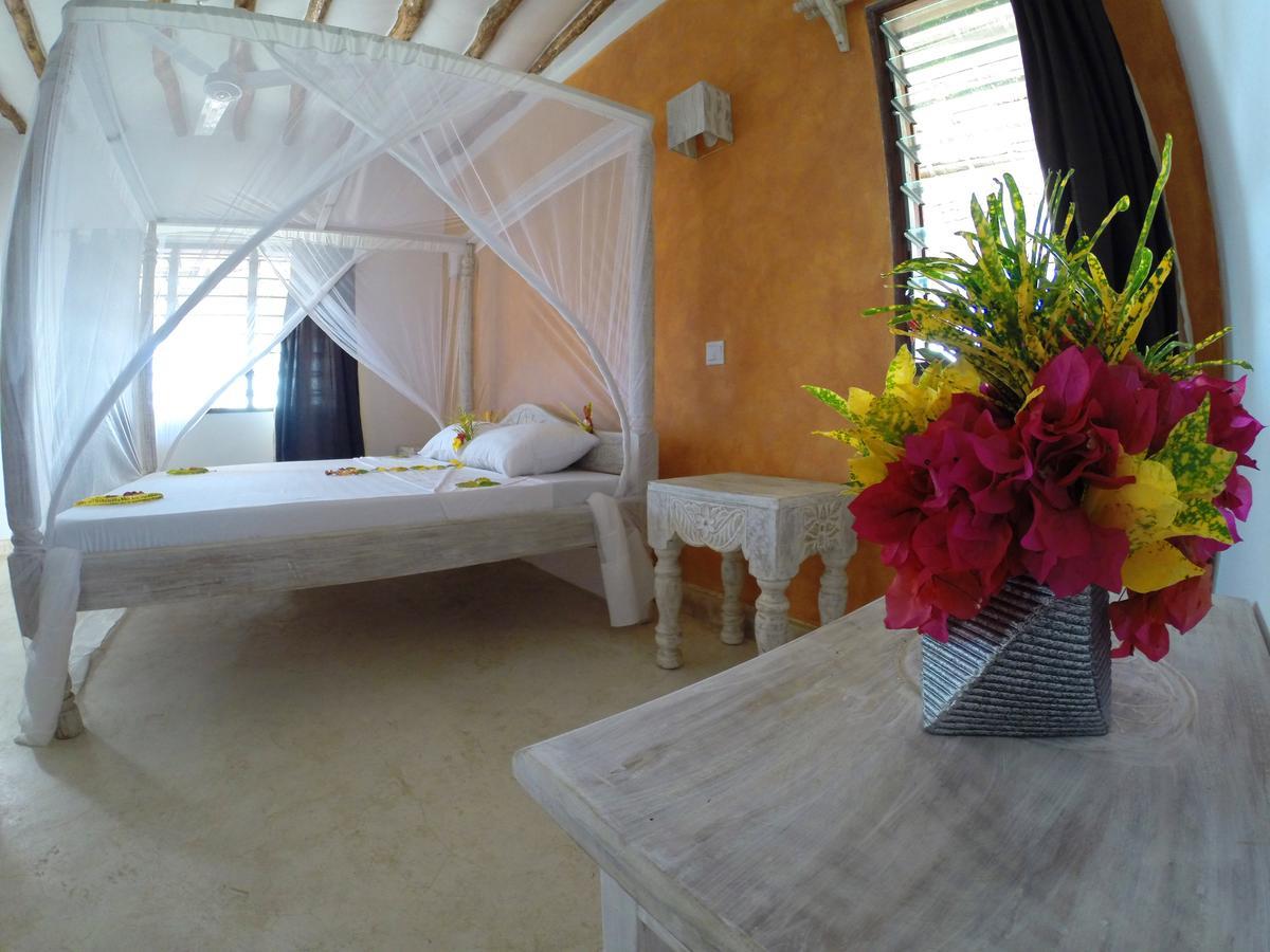 Bed and Breakfast Nyumba Ya Afrika Watamu Exterior foto